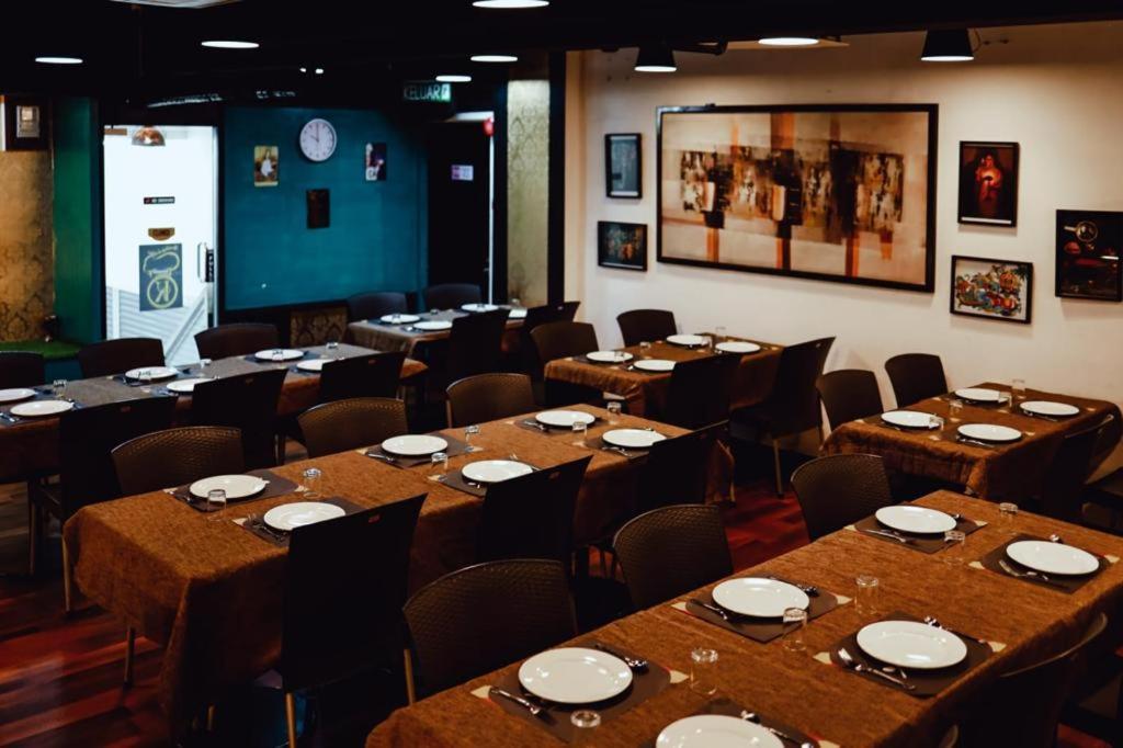 Frenz Hotel Куала-Лумпур Экстерьер фото